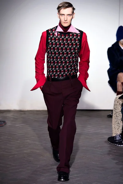 Look 14